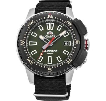 Orient メンズ 日本製自動巻き 200M スポーツウォッチ M-Force AC0N, グリーン, 自動巻き腕時計。