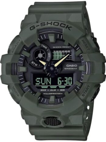 G-Shock GA-700UC メンズ腕時計 One Size グリーン/ブラック
